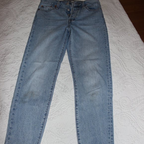 Levi's 501 Denim Straight Leg Jean Sz26 Wedgie Fit - Picture 2 of 4